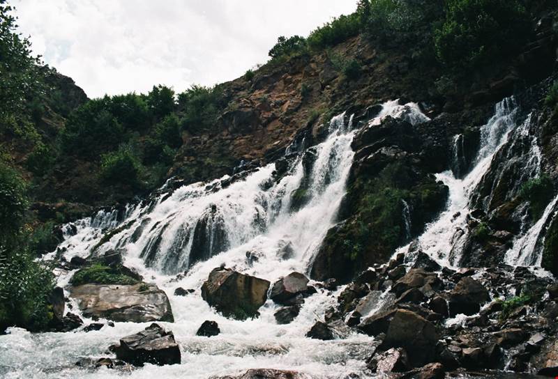 Açıklama: Tomara Şelalesi